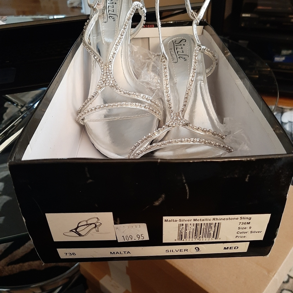 Ladies shoes